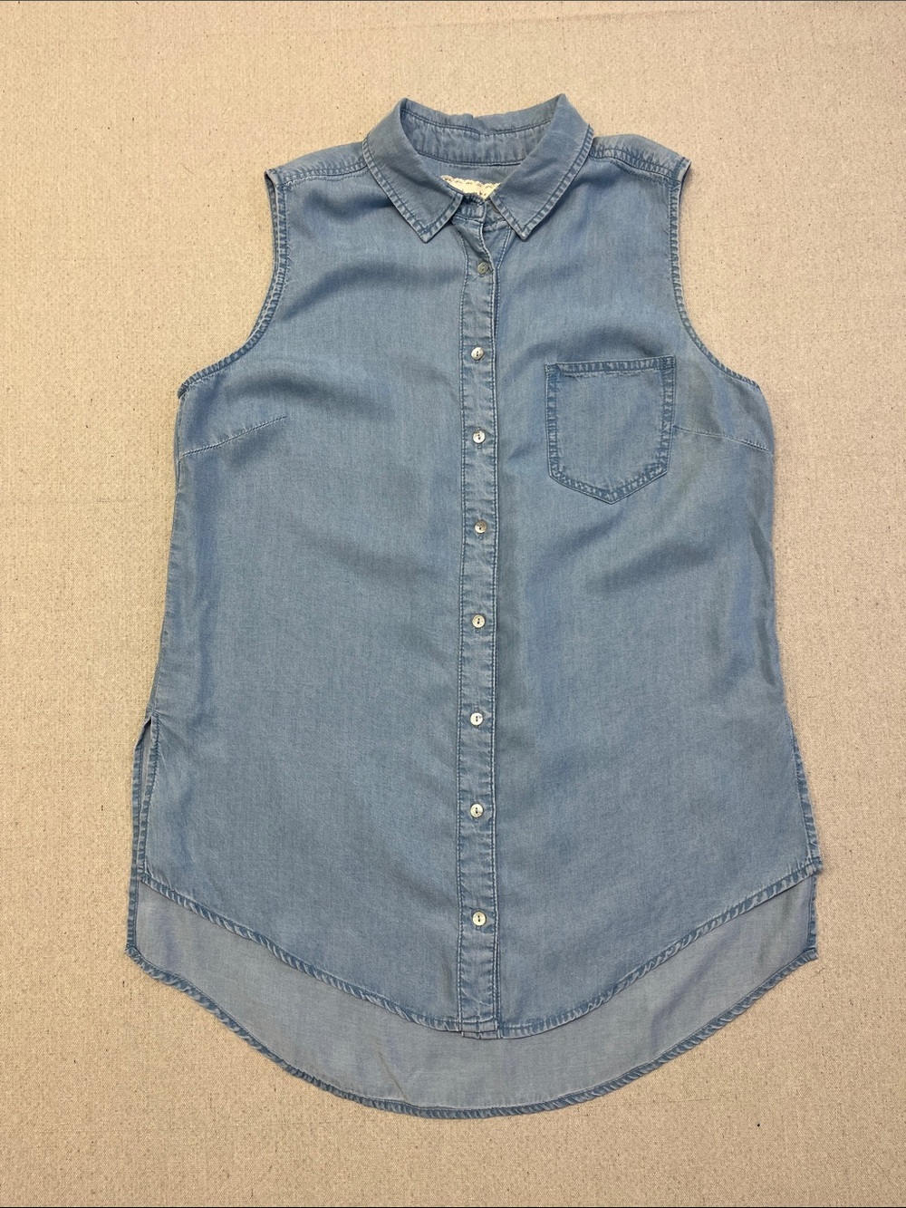 Chambrai Los Angeles Sleeveless Tencel Button Front Denim Shirt L New W/ Tag